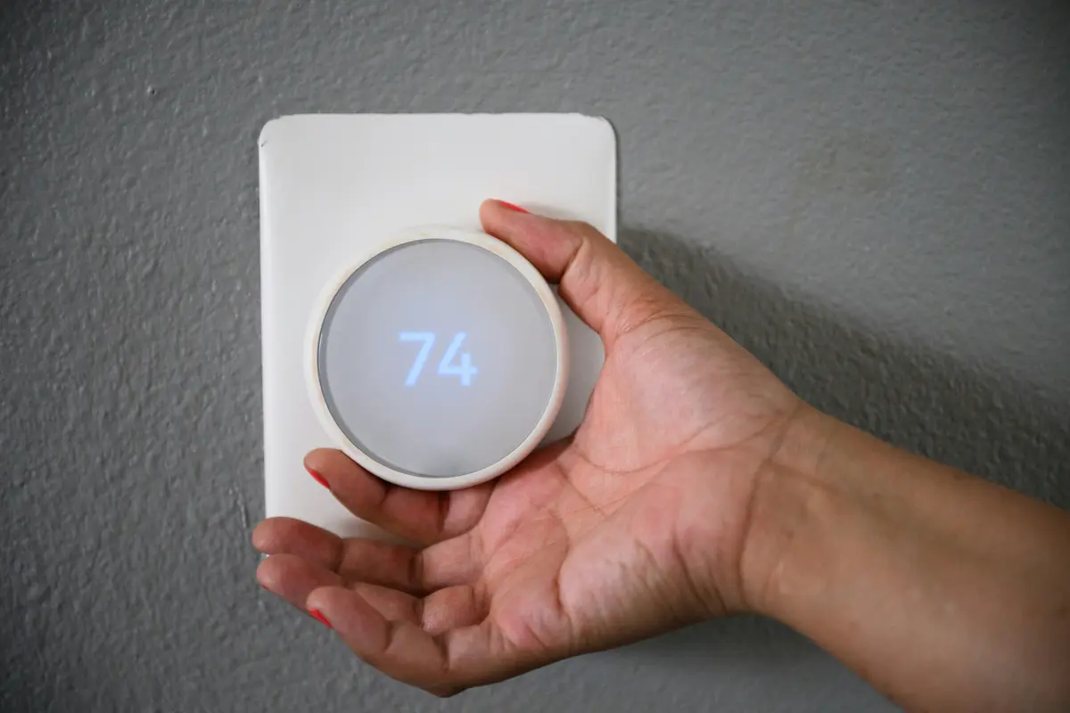 Zone thermostat in Atlanta office building
